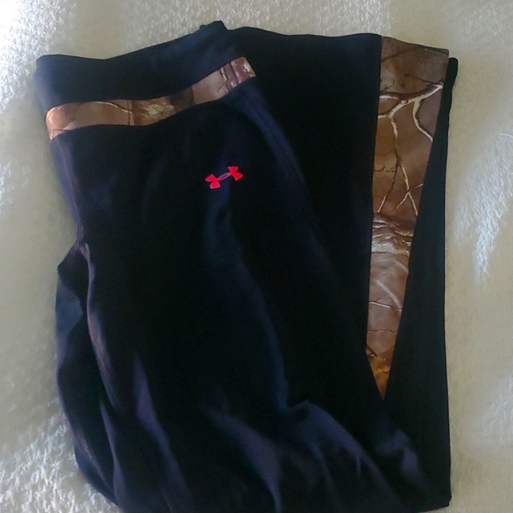 Yoga pants I'm 5'1 and these were long on me dragging